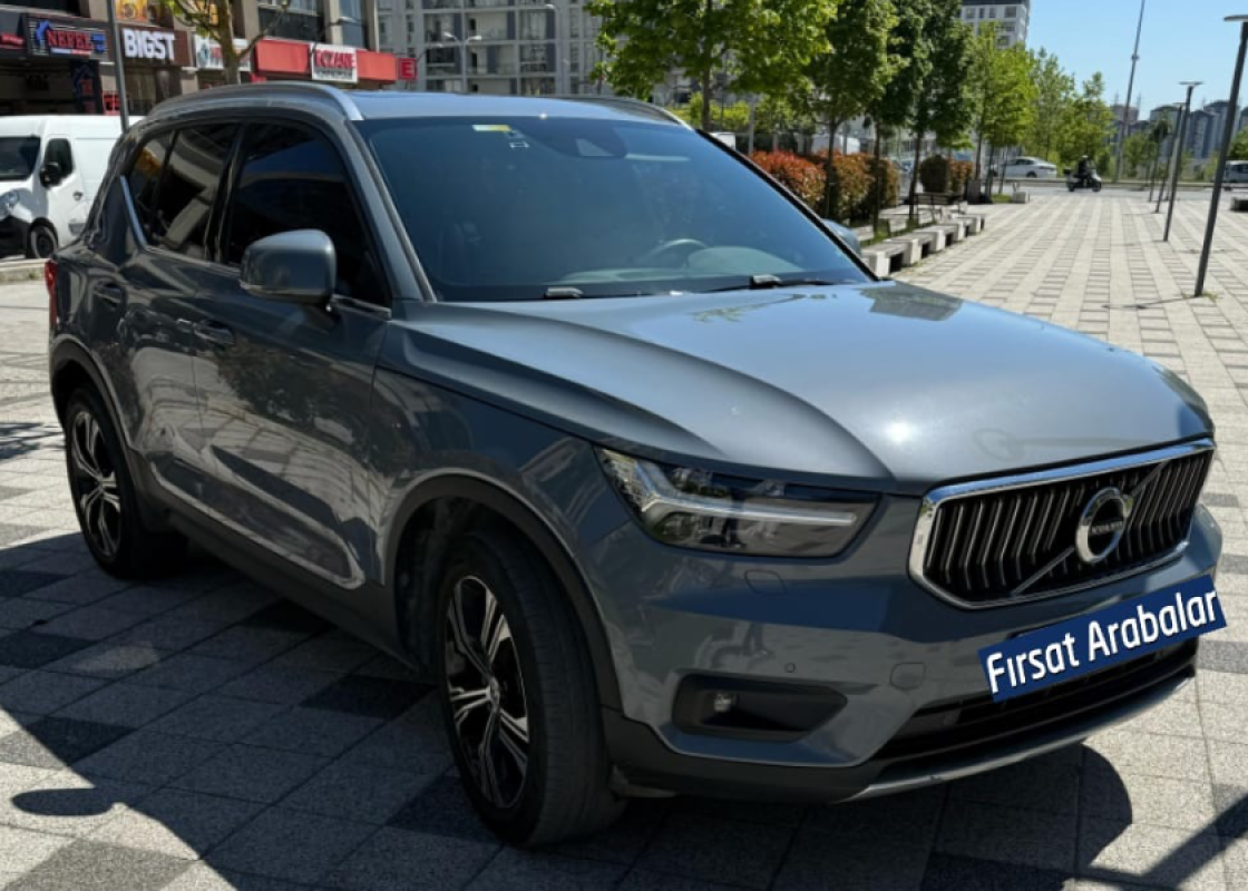 Volvo - XC40